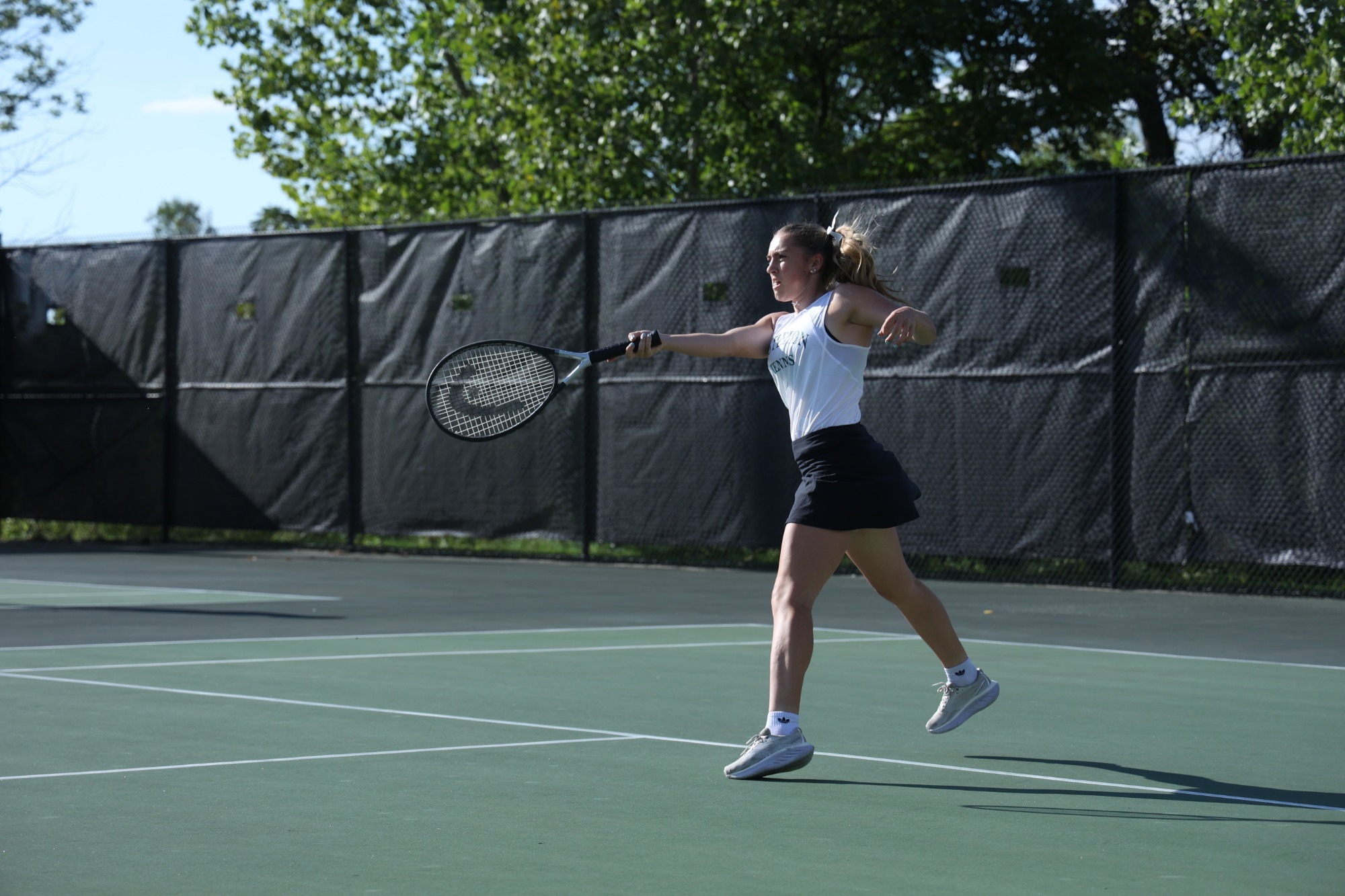 Maggie McKearin returning the ball
