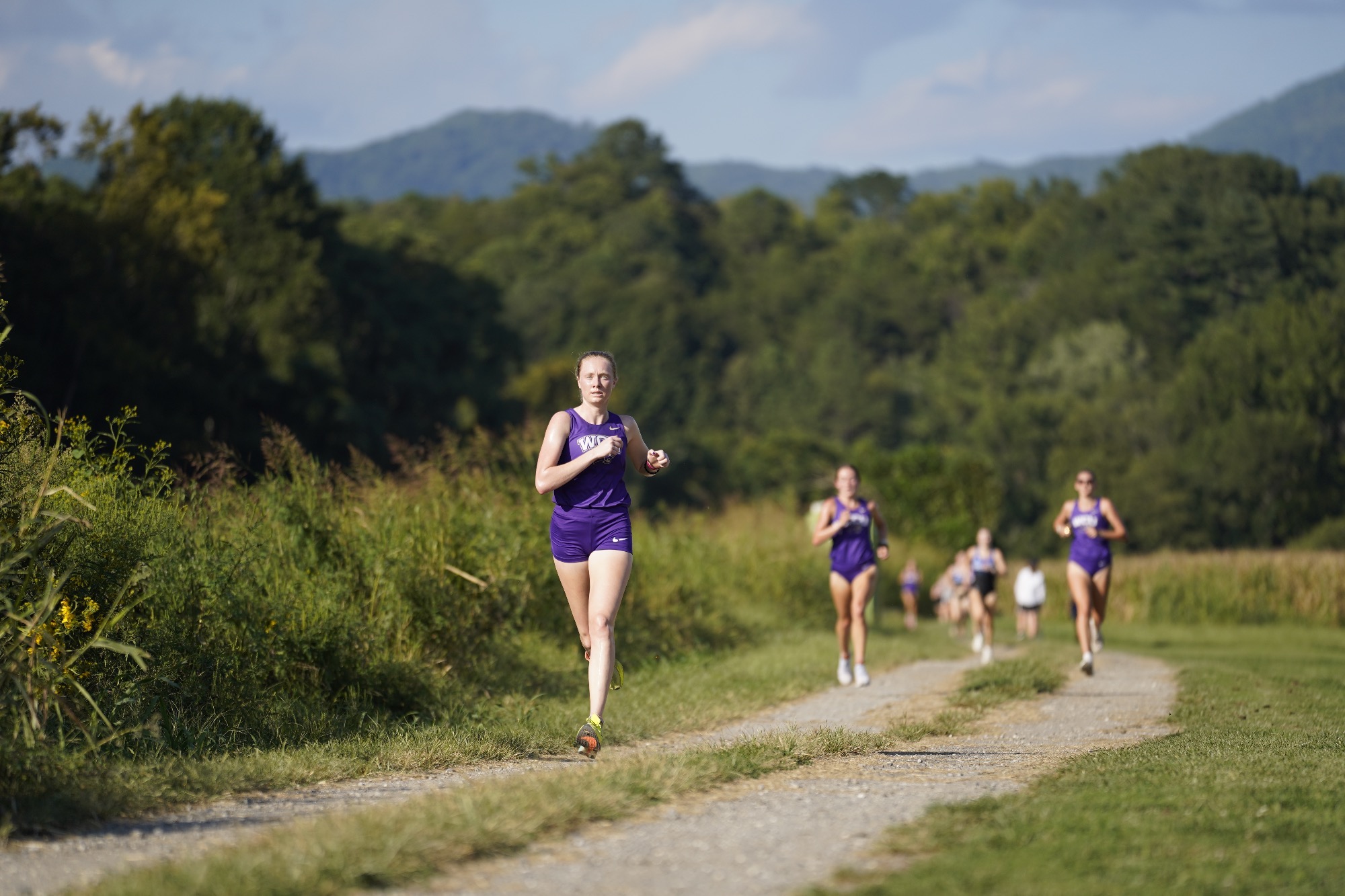 Women's XC Team Competing at the 2026 Duel in The Valley