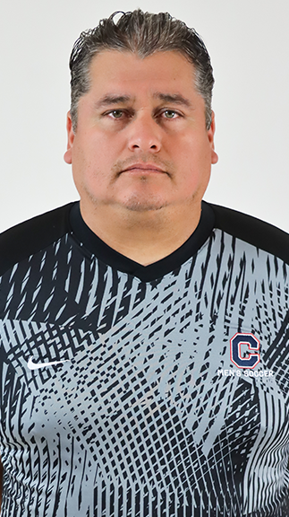 Armando Pacheco headshot