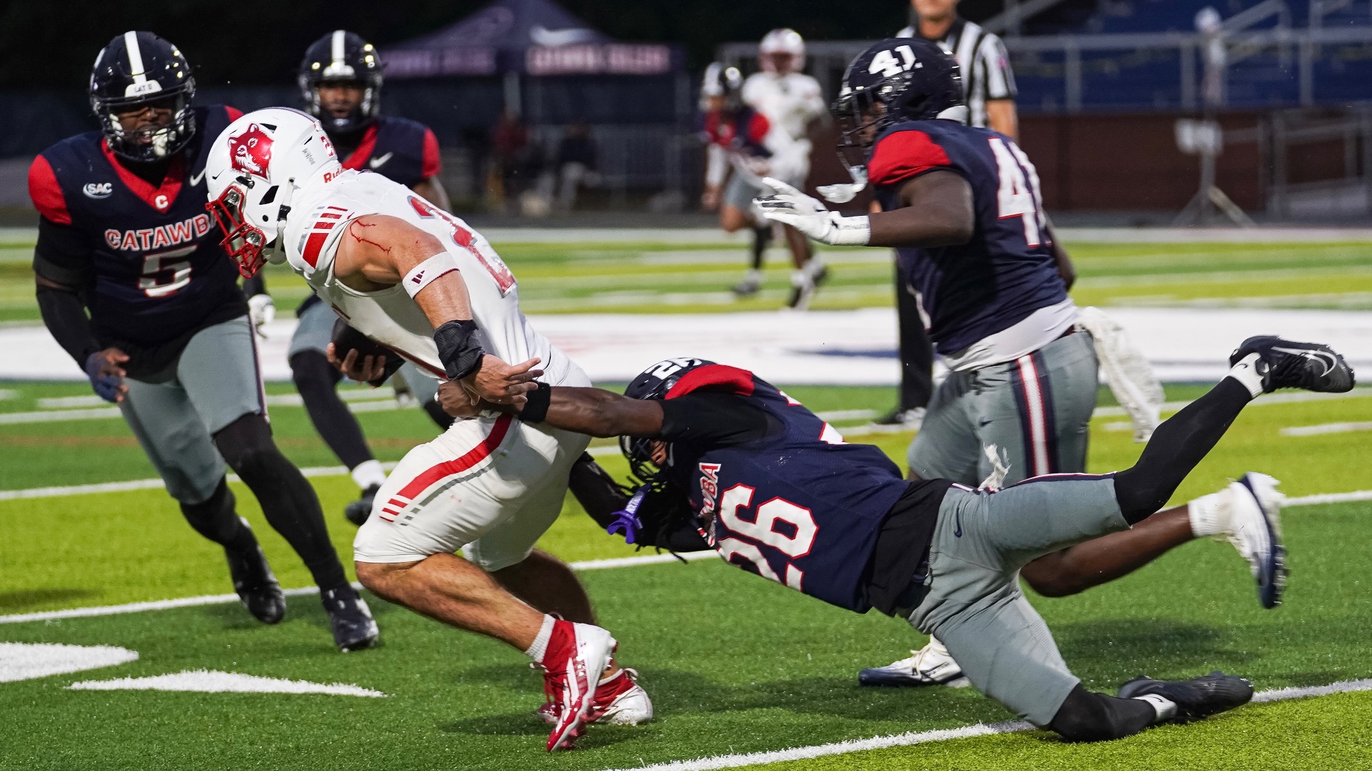 Elijah Barber tackling a Newberry player