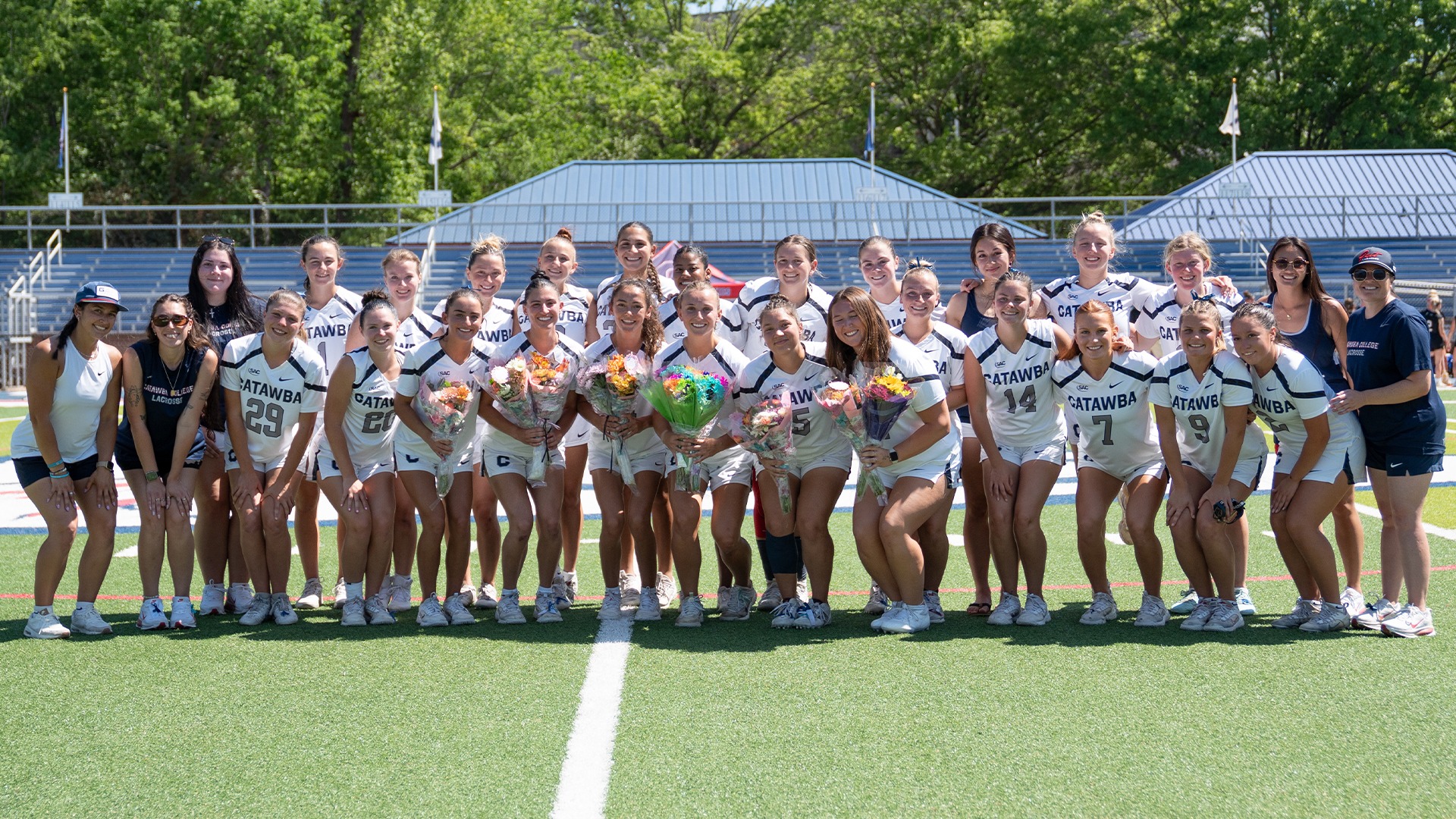Catawba Women's Lacrosse team posing with its seniors