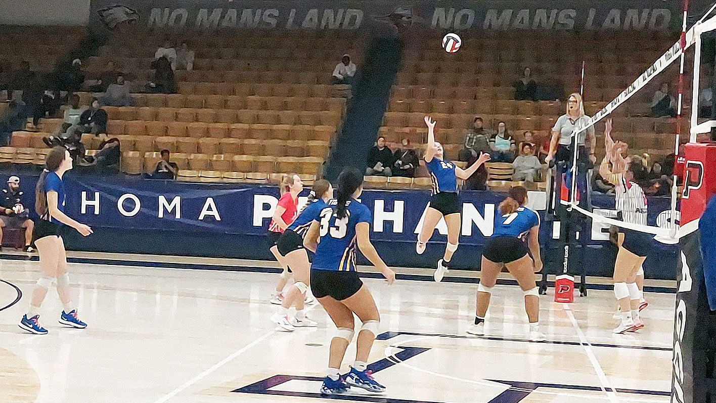 Camryn Wax 2022 Women's Volleyball Central Christian College of