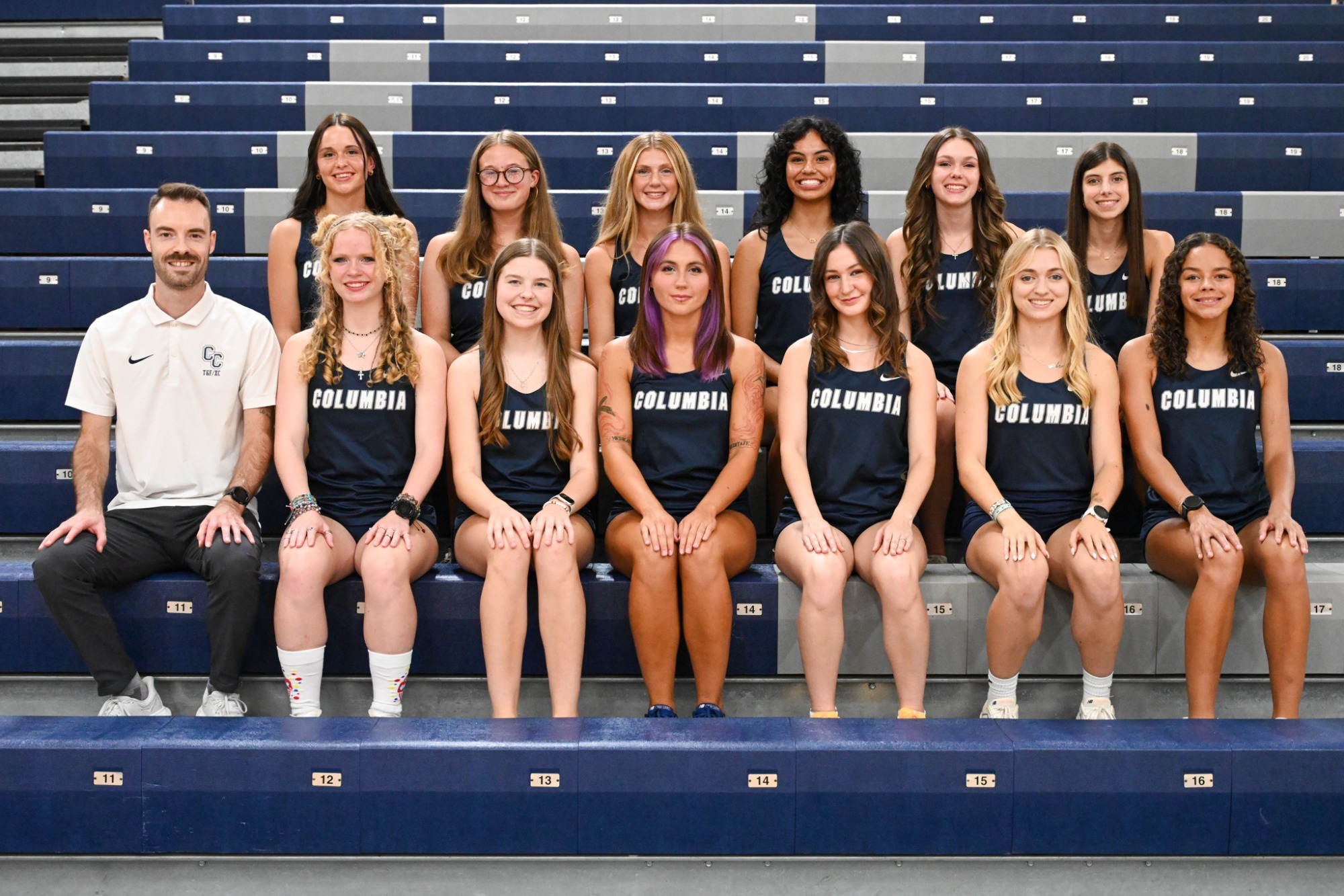 womens cross country team pic