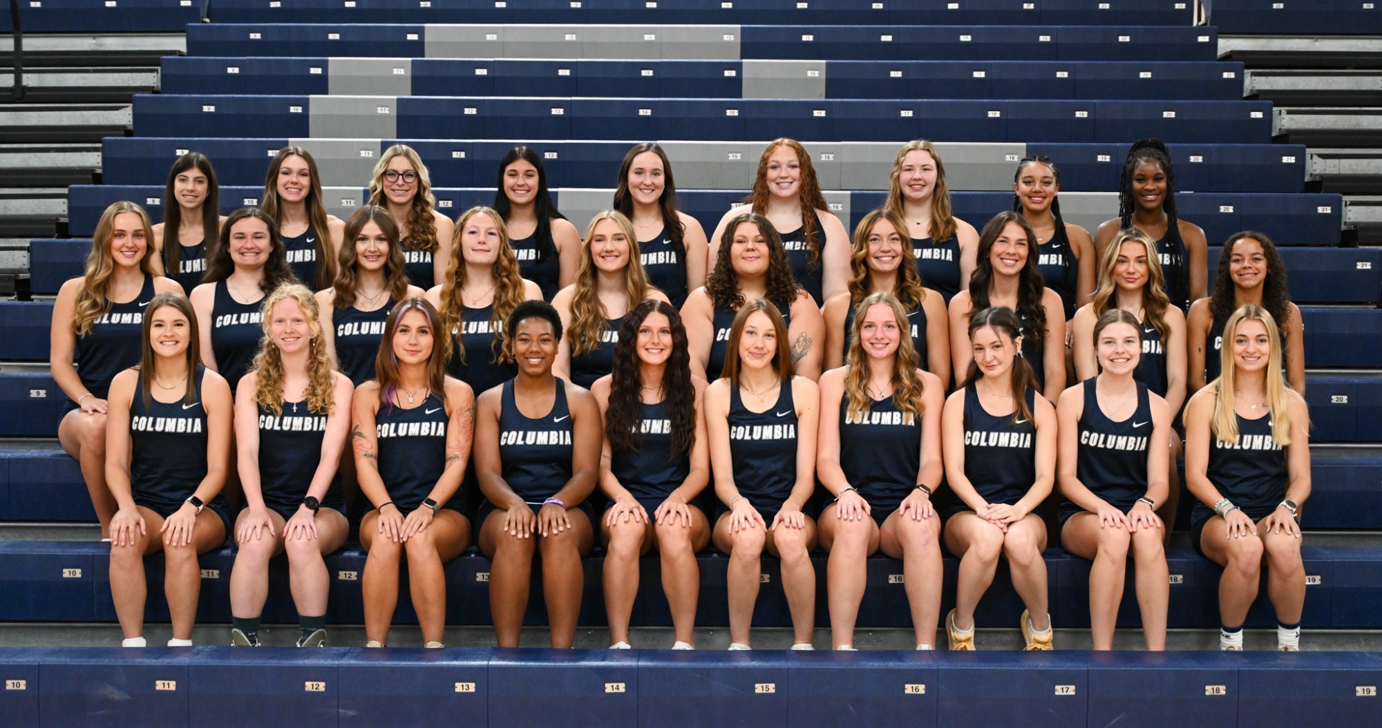 womens track and field team pic 