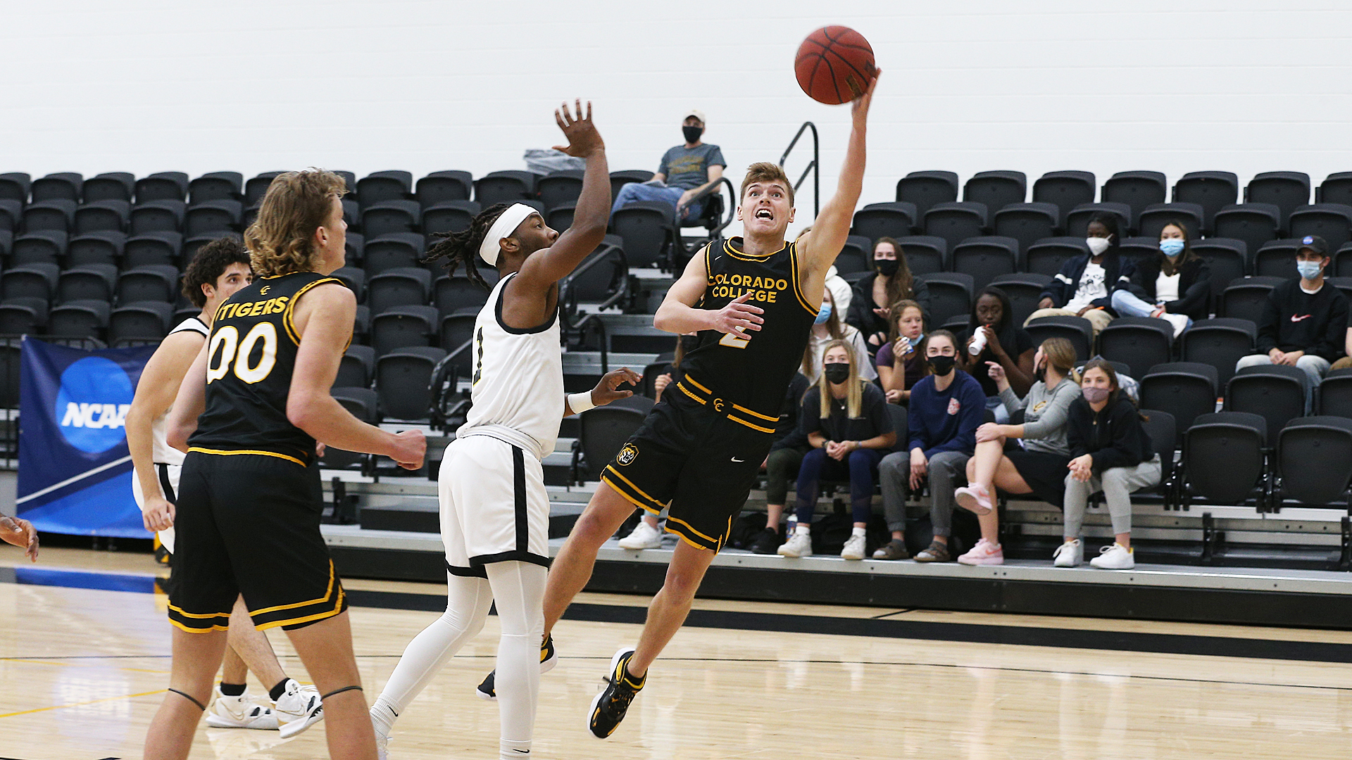 scott-cunningham-men-s-basketball-colorado-college-athletics