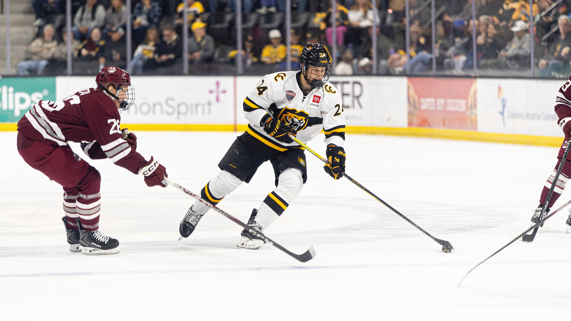 Klavs Veinbergs vs. UMass
