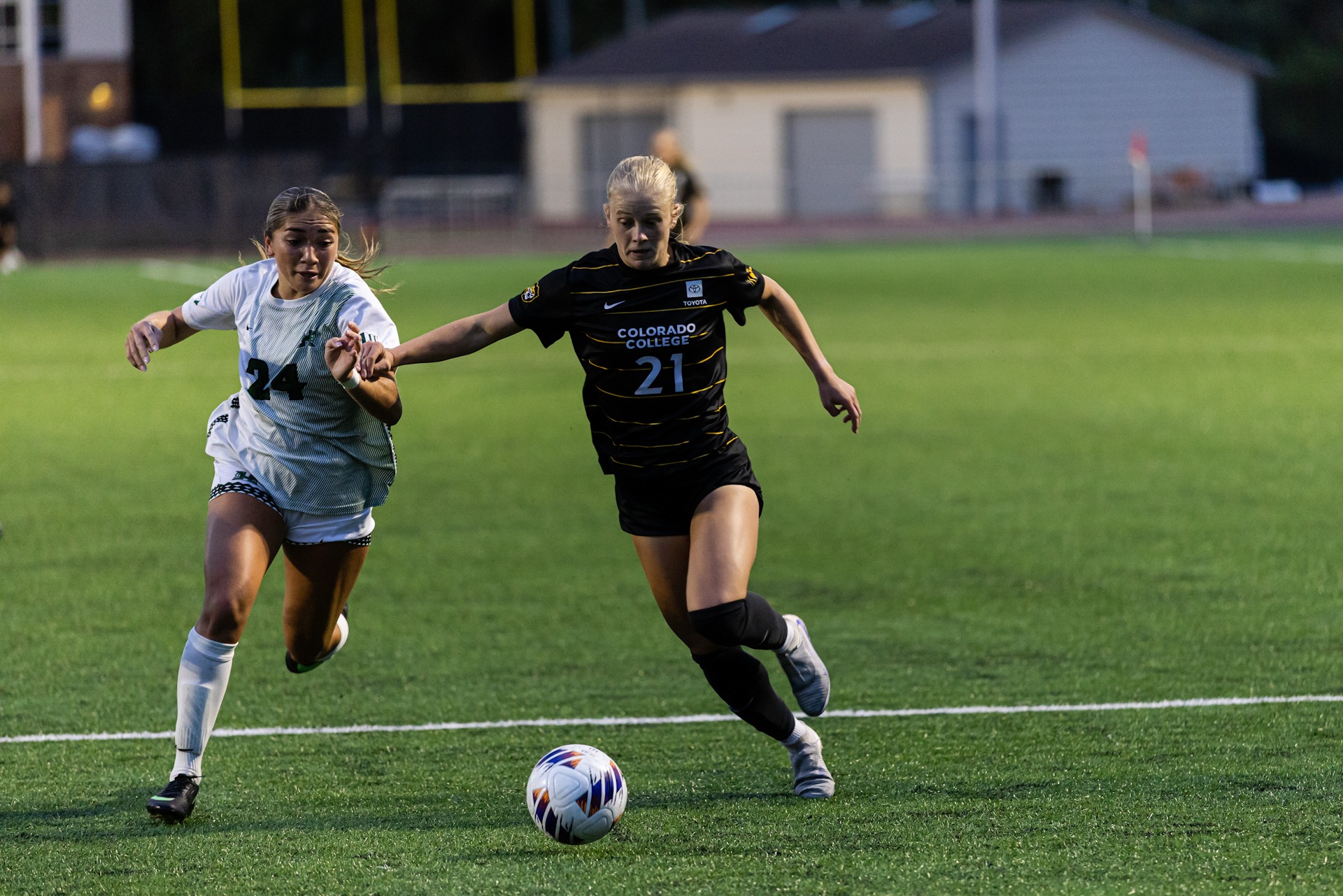 Schoenbeck vs Hawaii