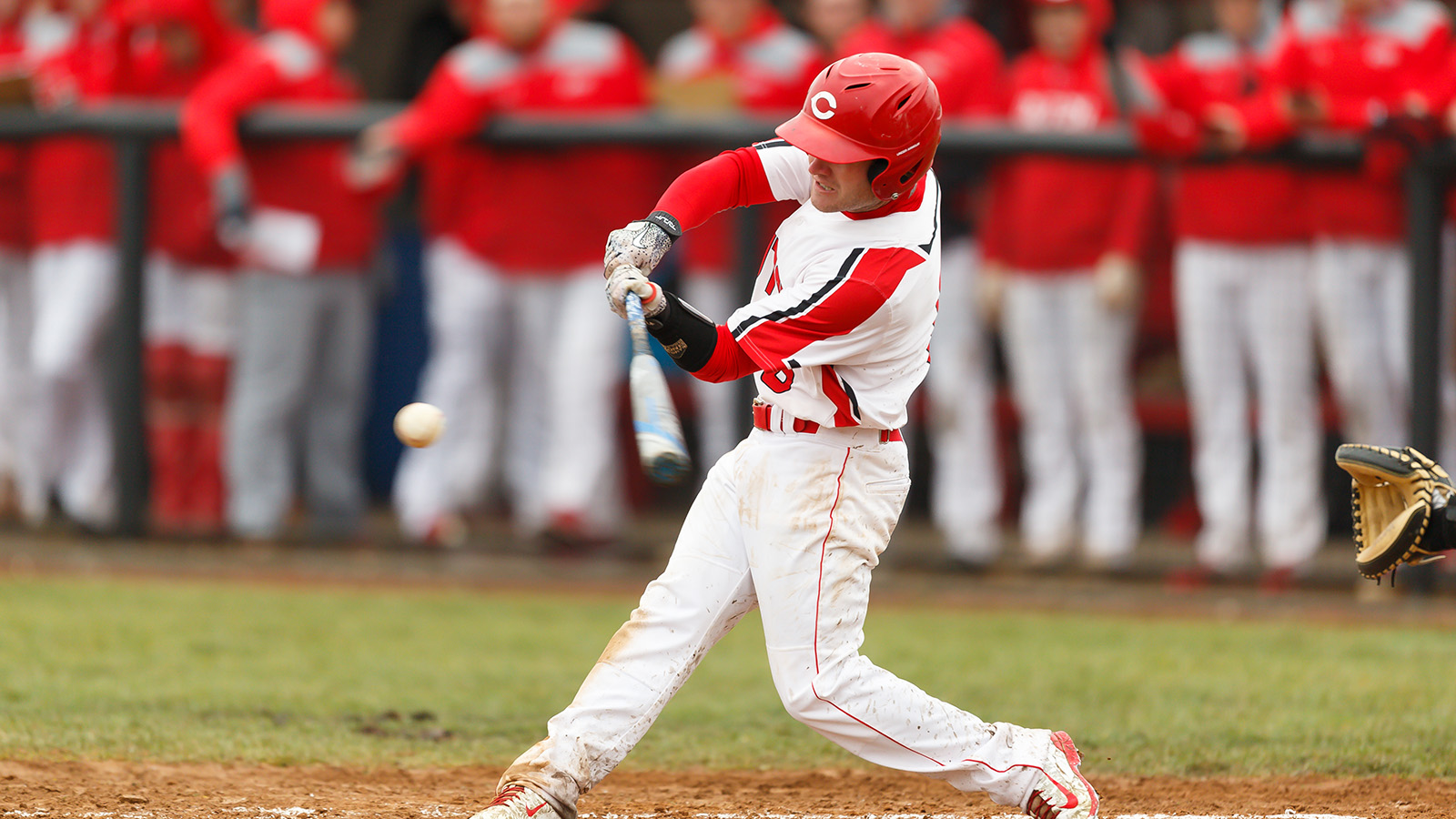 Central College baseball team routs Iowa Wesleyan Central College