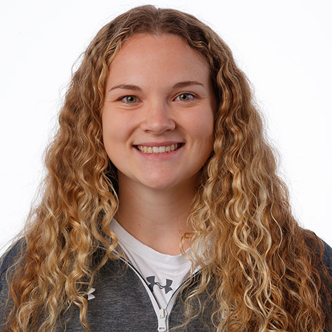 Erin Dilger headshot