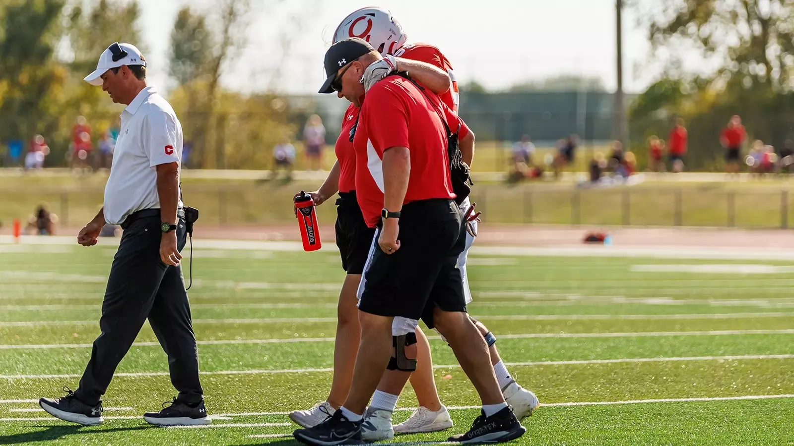 2024-10-05-Central College football vs Simpson College.  Photo by Dan L. Vander Beek /Vander Beek Photography
