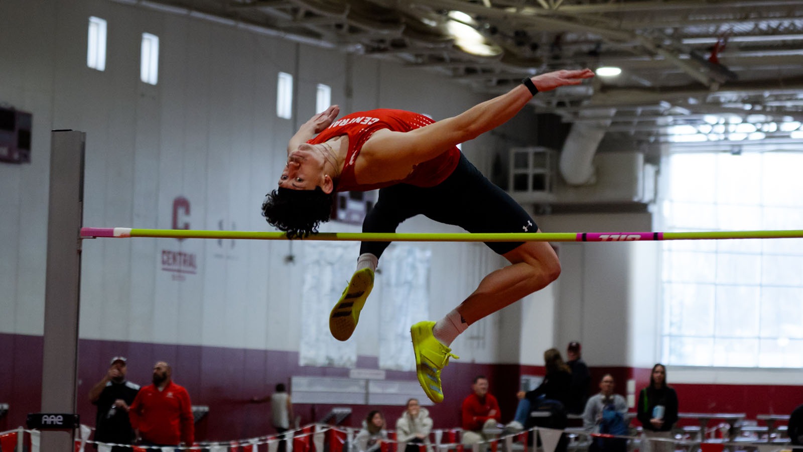 Gunner Meyer high jumping at Dutch Holiday Preview