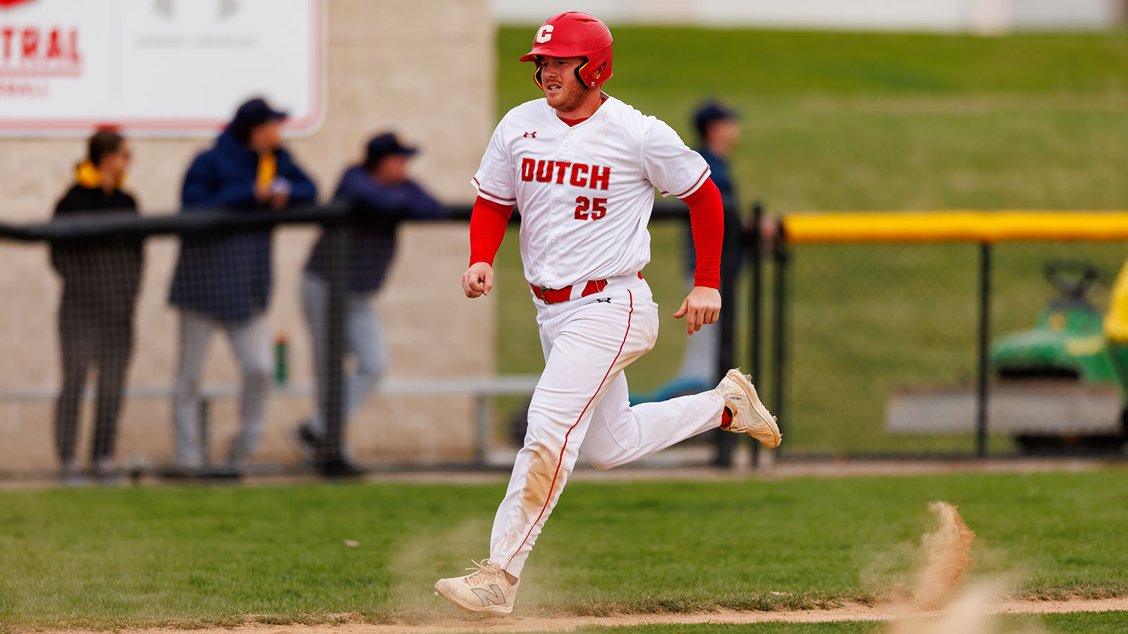 Brayden Sawyer running down the line