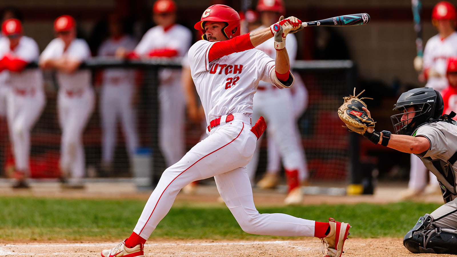 Dylan Williams swinging