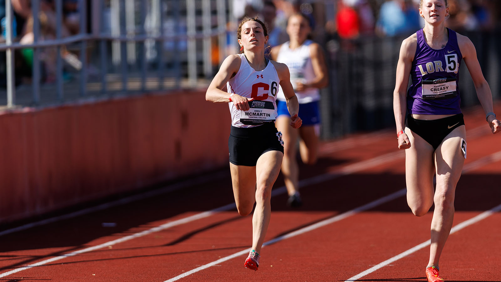 Emily McMartin finishes relay race