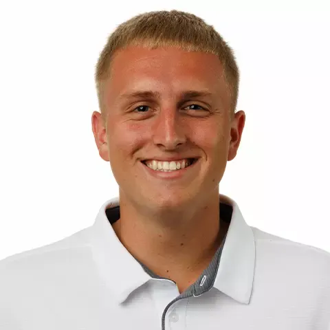 2025-26 men's golf headshots - student coach Ethan Gordon