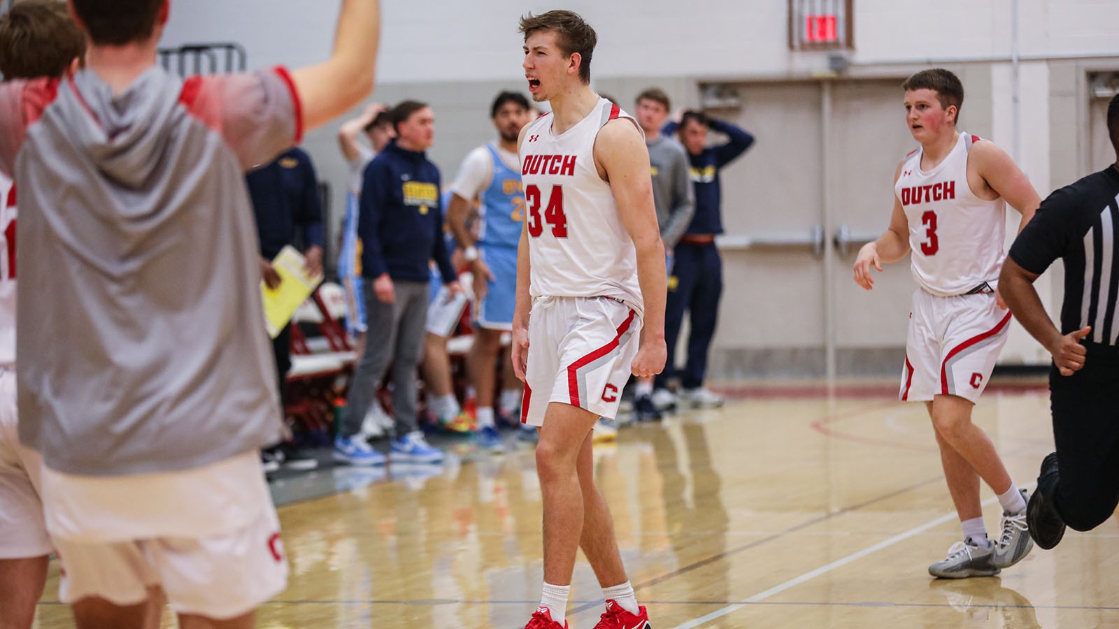 Owen Schipper celebrates on the court