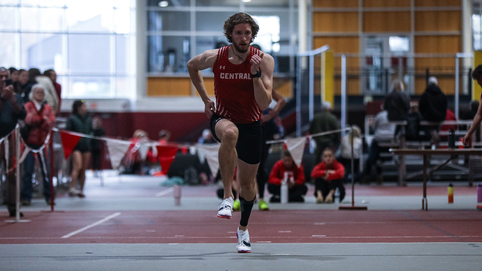 Landon Pote approaches high jump
