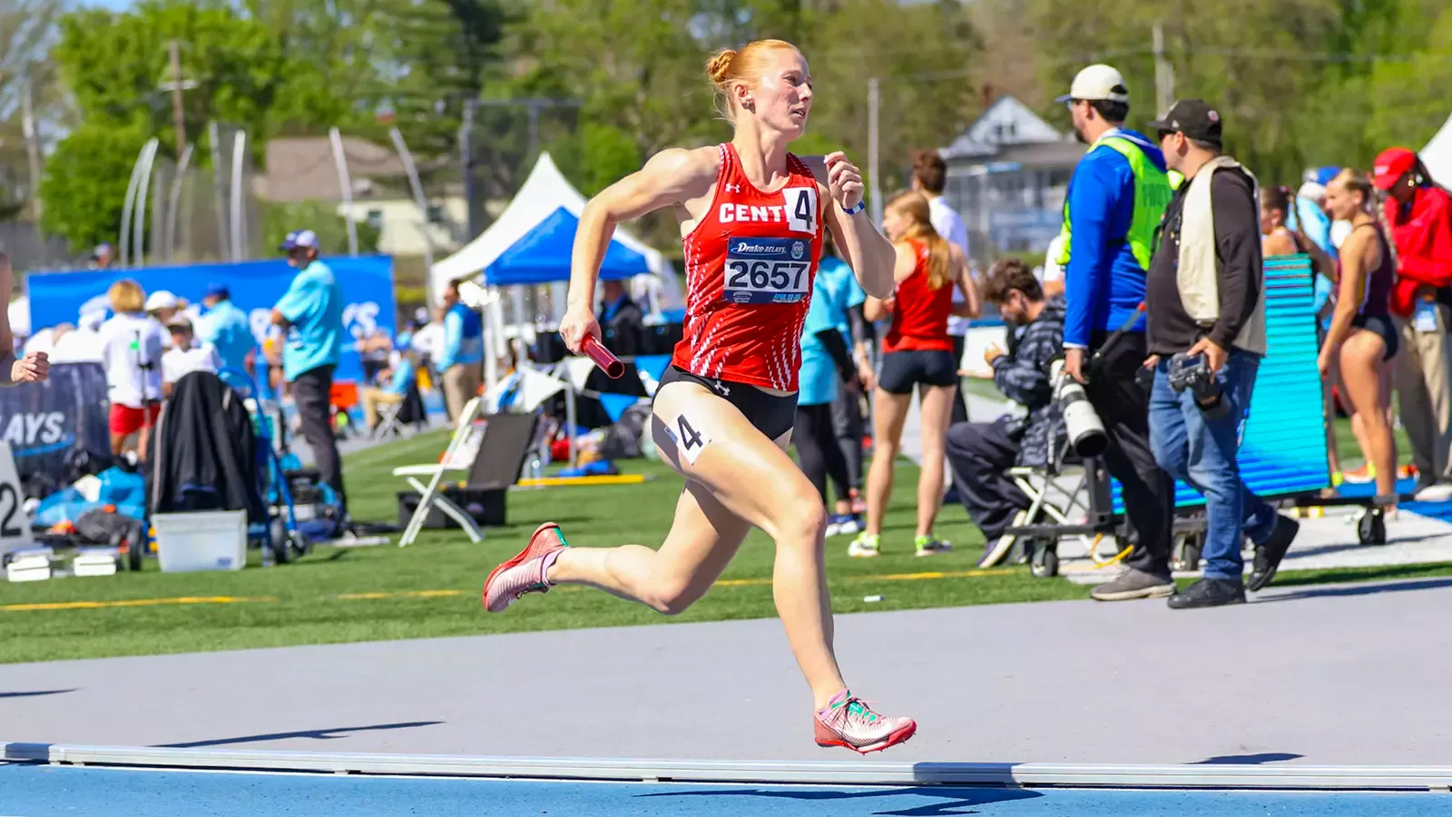 Ava Parkins running around a corner at Drake 
