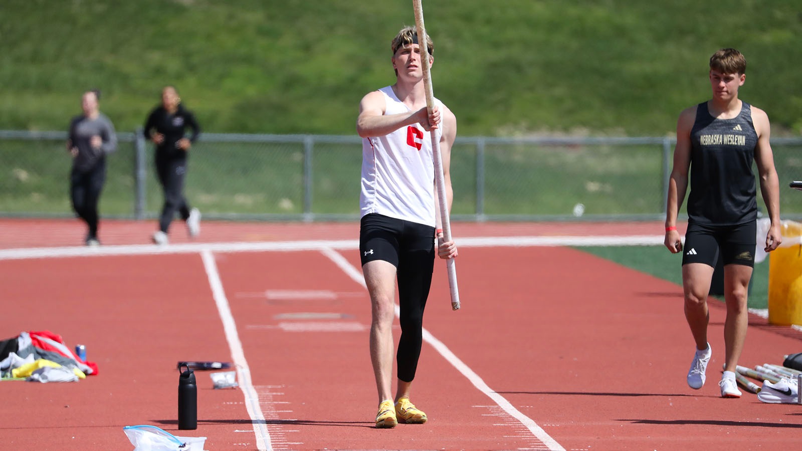 Gage Huyser pole vaulting