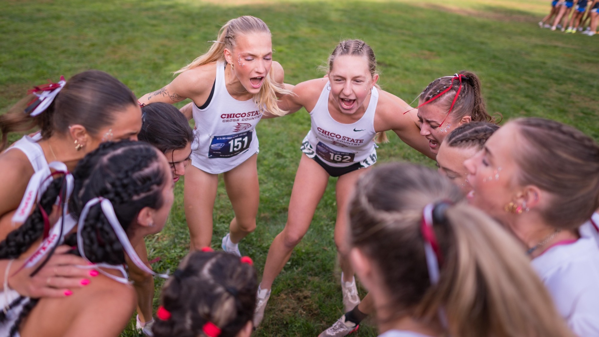 Womens Cross Country Cheer