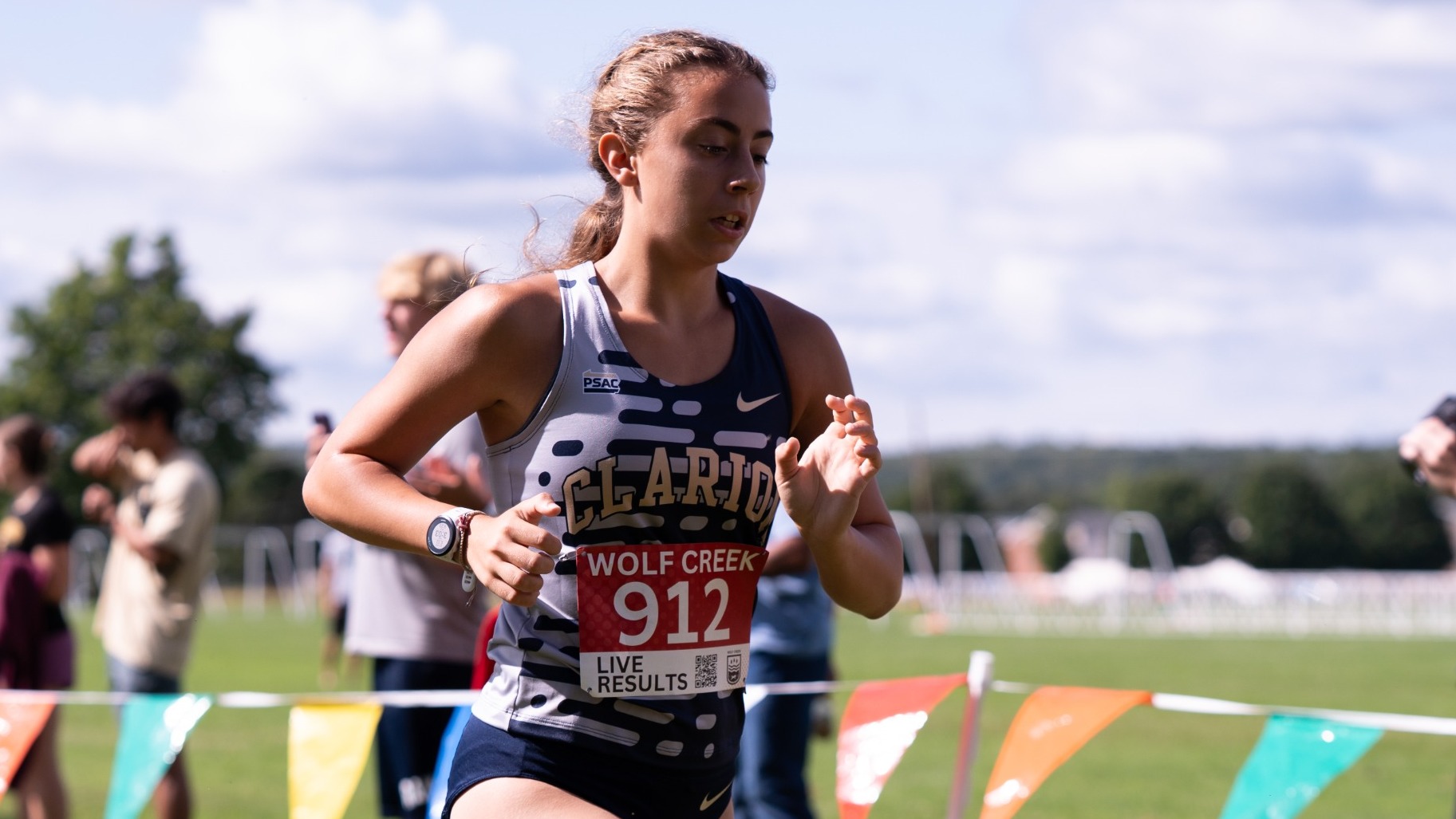 raechel braun running at edinboro