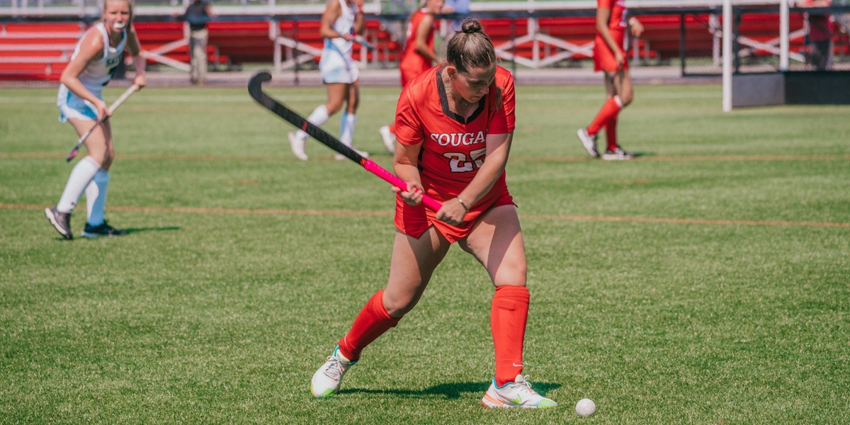 Field Hockey Falls to WNE in Season Finale Clark University