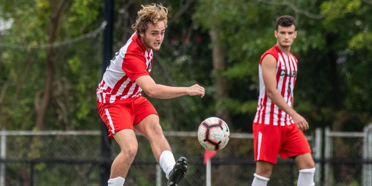 Men's Soccer Edged by Brandeis on Tuesday Clark University