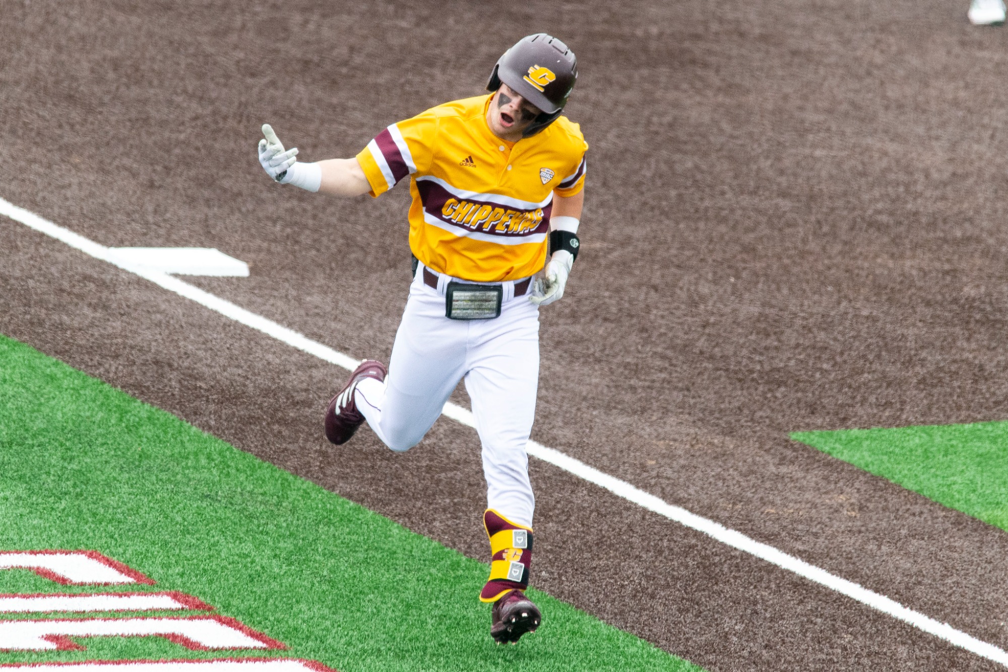 Baseball Rallies in 8th to Claim Series Finale from Eastern Michigan Baseball Rallies in 8th to Claim Series Finale from Eastern Michigan