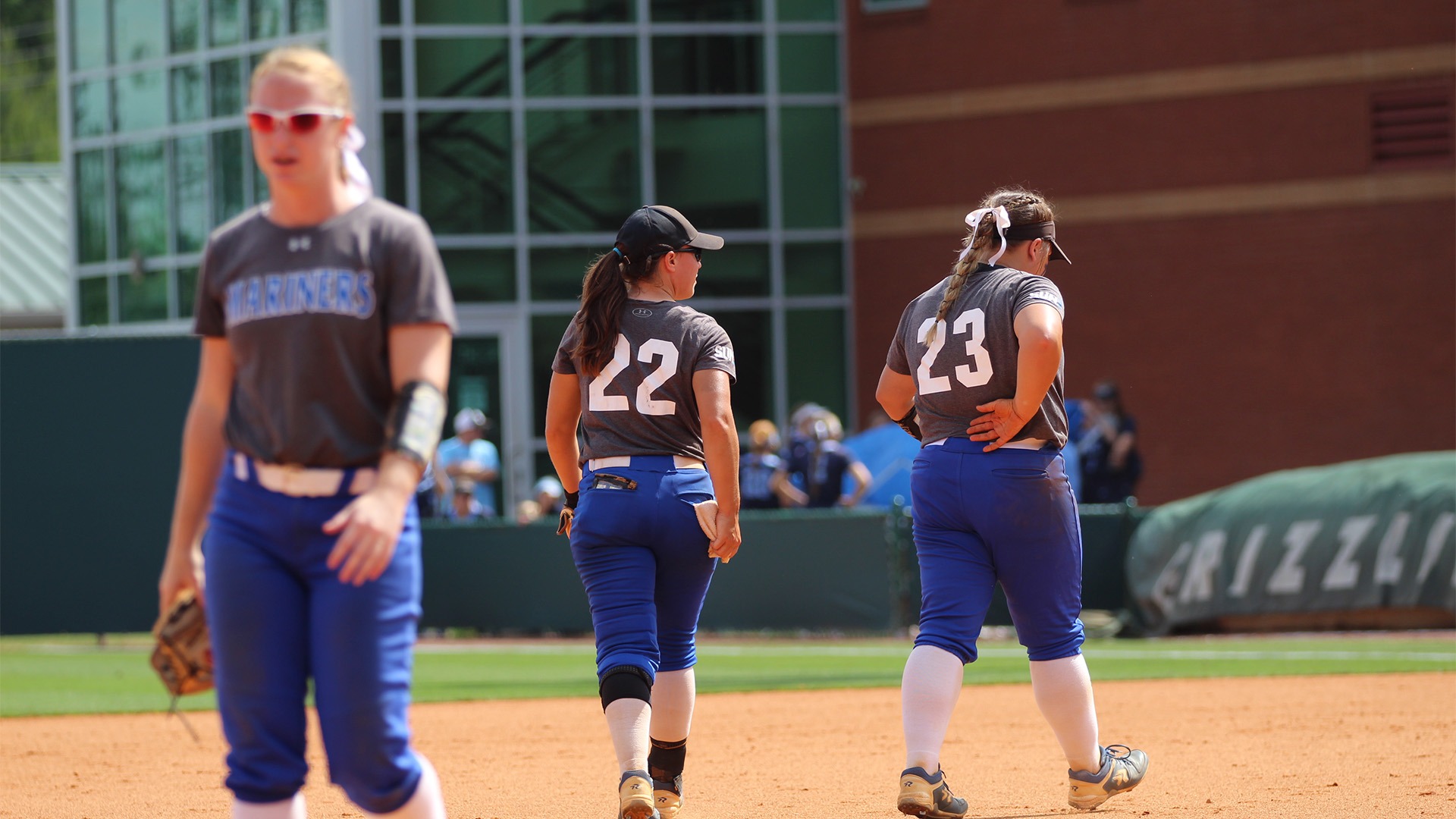 No. 18 Mariners Fall in Opening Game of Regional College of Coastal