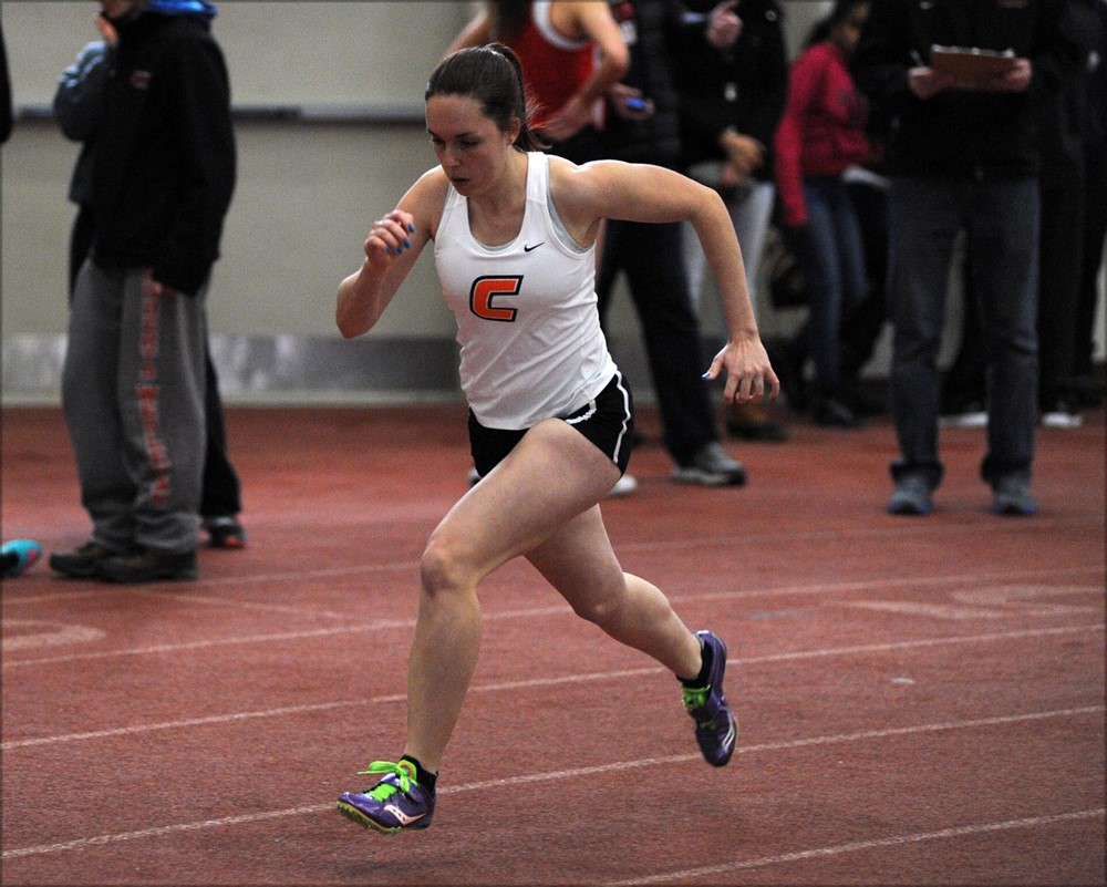 Women's Indoor Track & Field Competes at Fast Times Before Finals Meet
