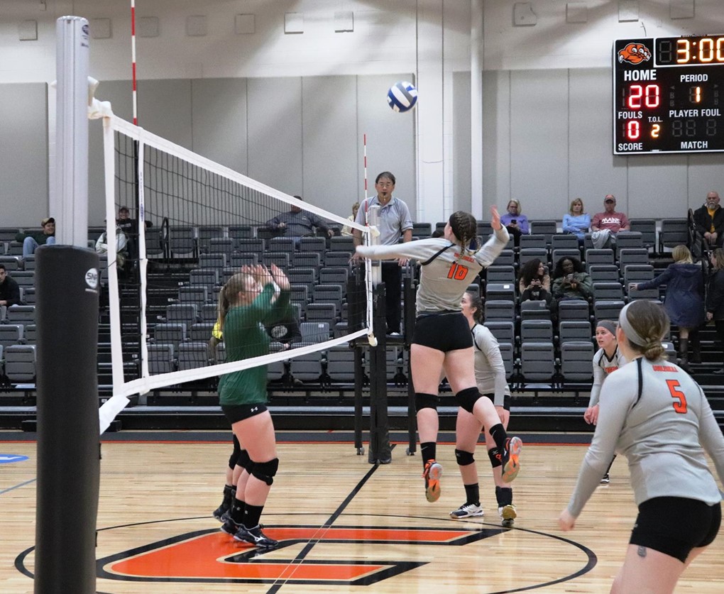 Fighting Tiger Women's Volleyball Opens Season With Split at 2019 Blazer Invitational SUNY