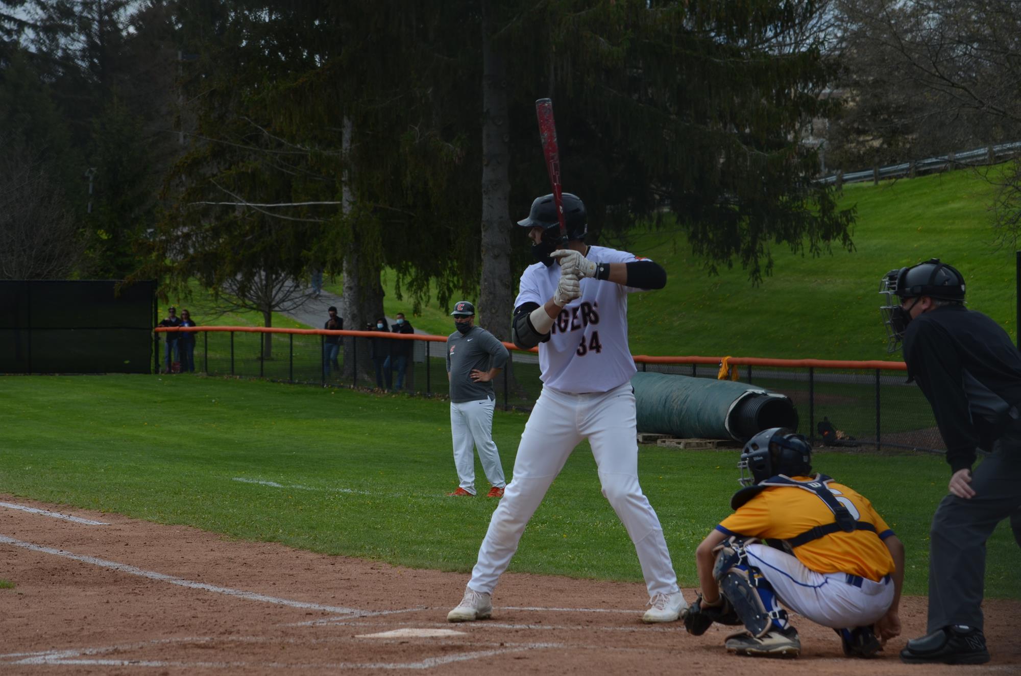 SUNY Cobleskill Baseball Splits With SUNY Polytechnic in NAC Play