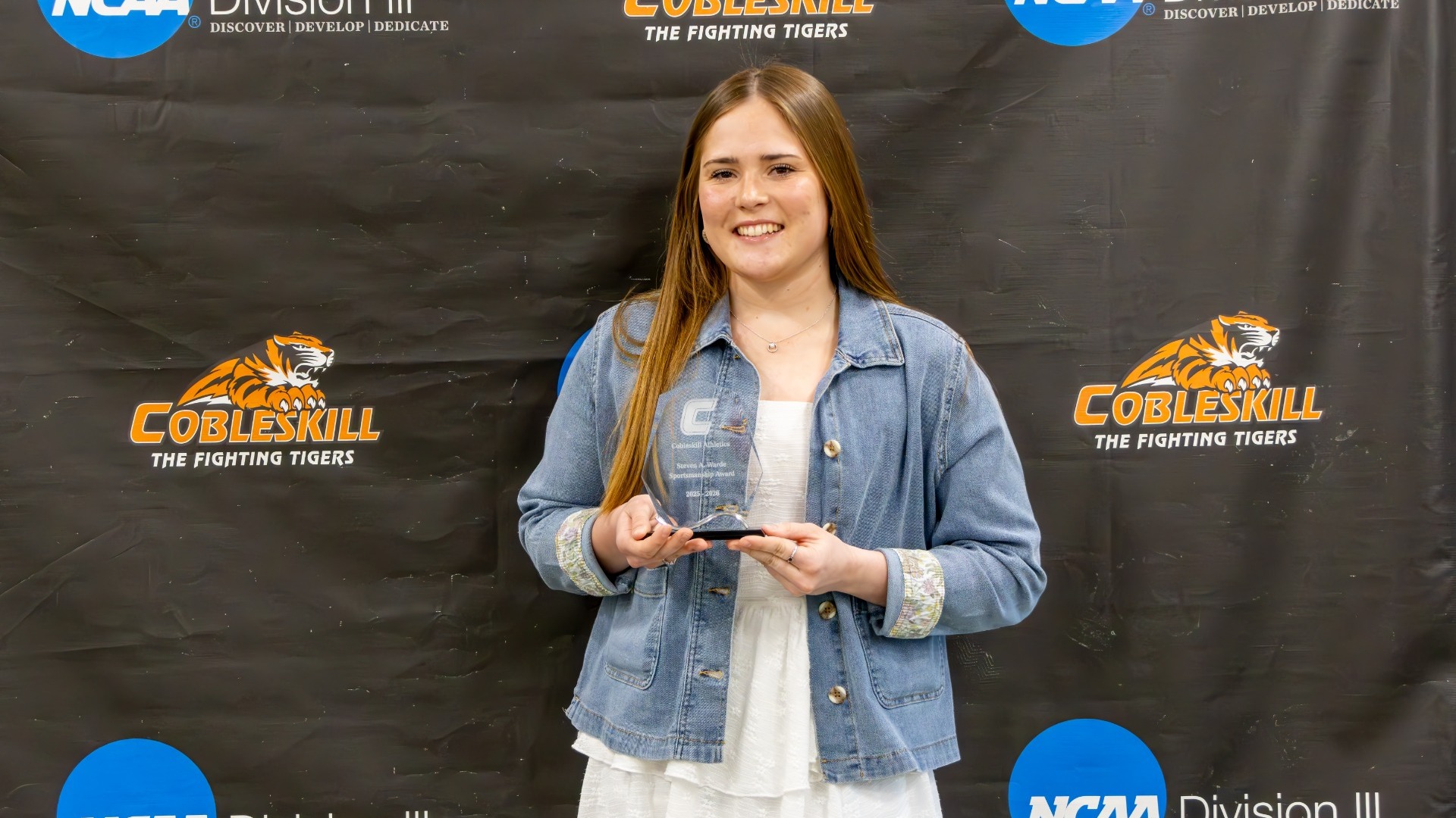Kyra Pence Sportswoman of the Year