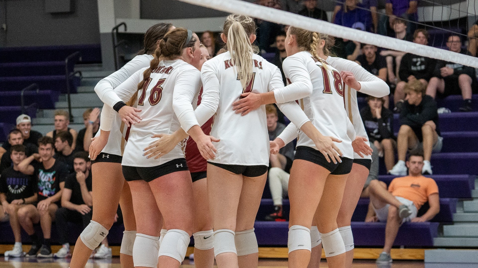 21 Volleyball Pushes 5 Northwestern (MN) to Brink, Drops Five Setter