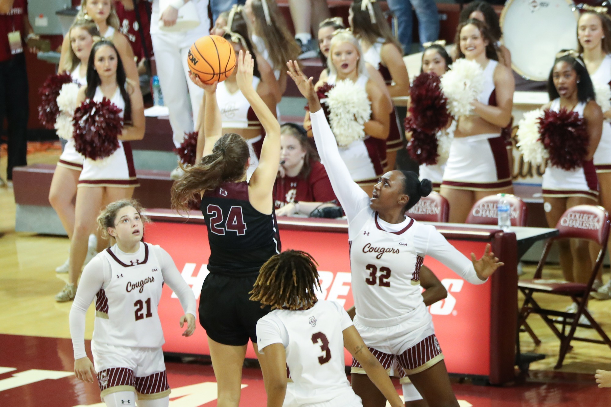 Zoe McCrary Women's Basketball College of Charleston Athletics