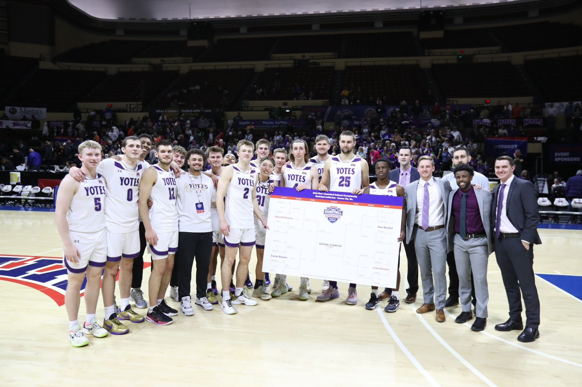 college-of-idaho-men-s-basketball-is-headed-to-the-national