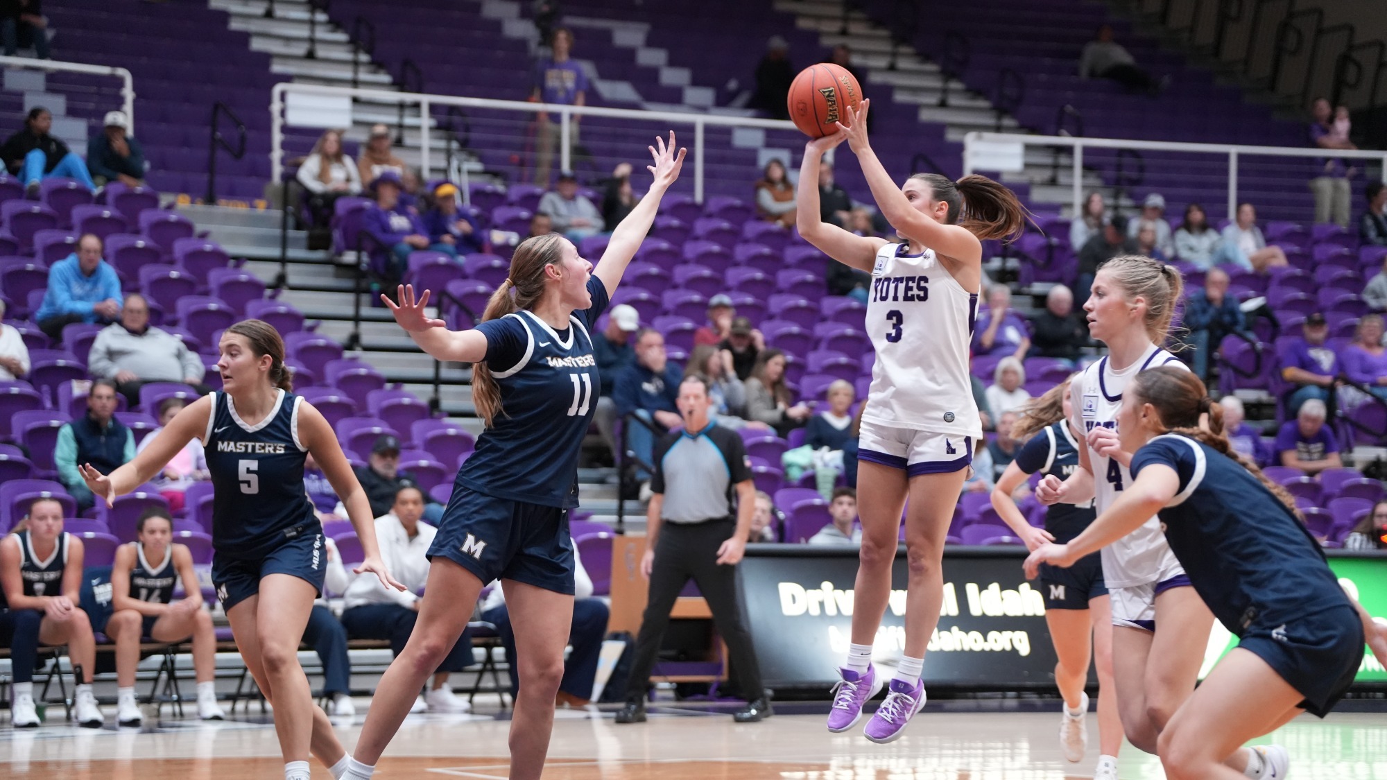 Yote shooting the ball