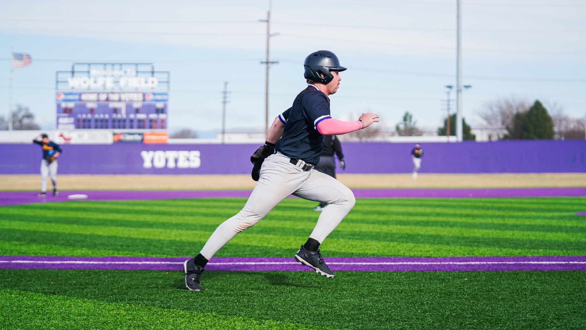 Yote running the bases