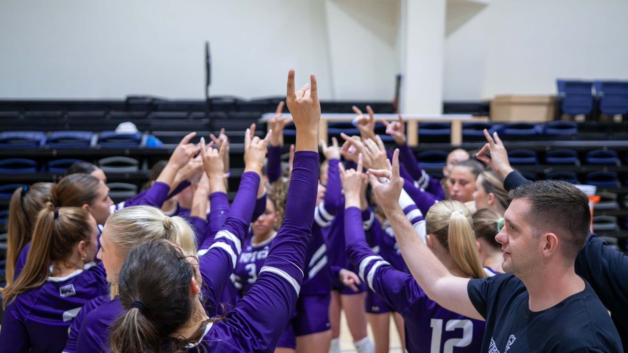 Volleyball team work