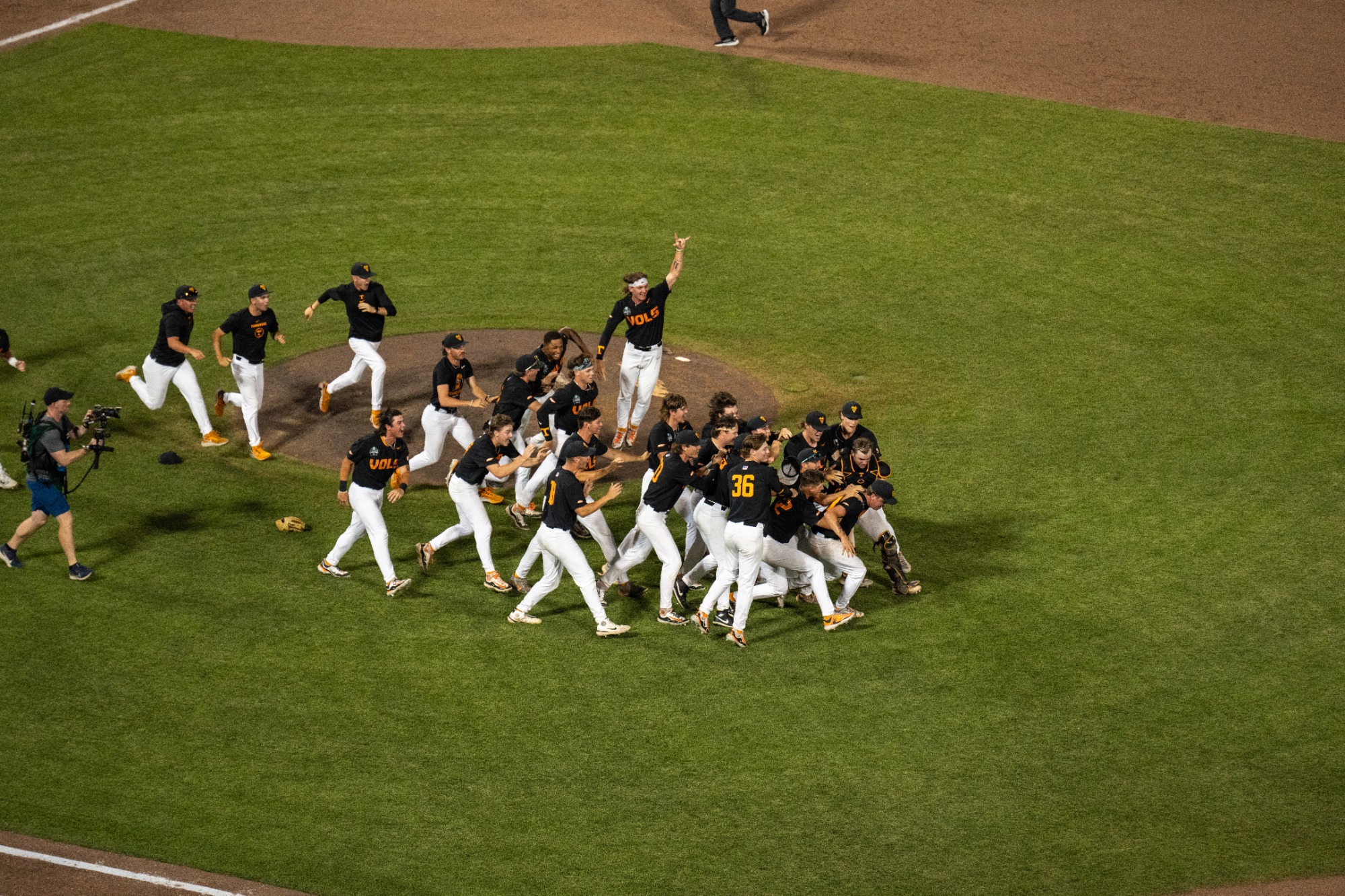 LSU Dominates Florida to Secure Their Seventh NCAA Men's College World
