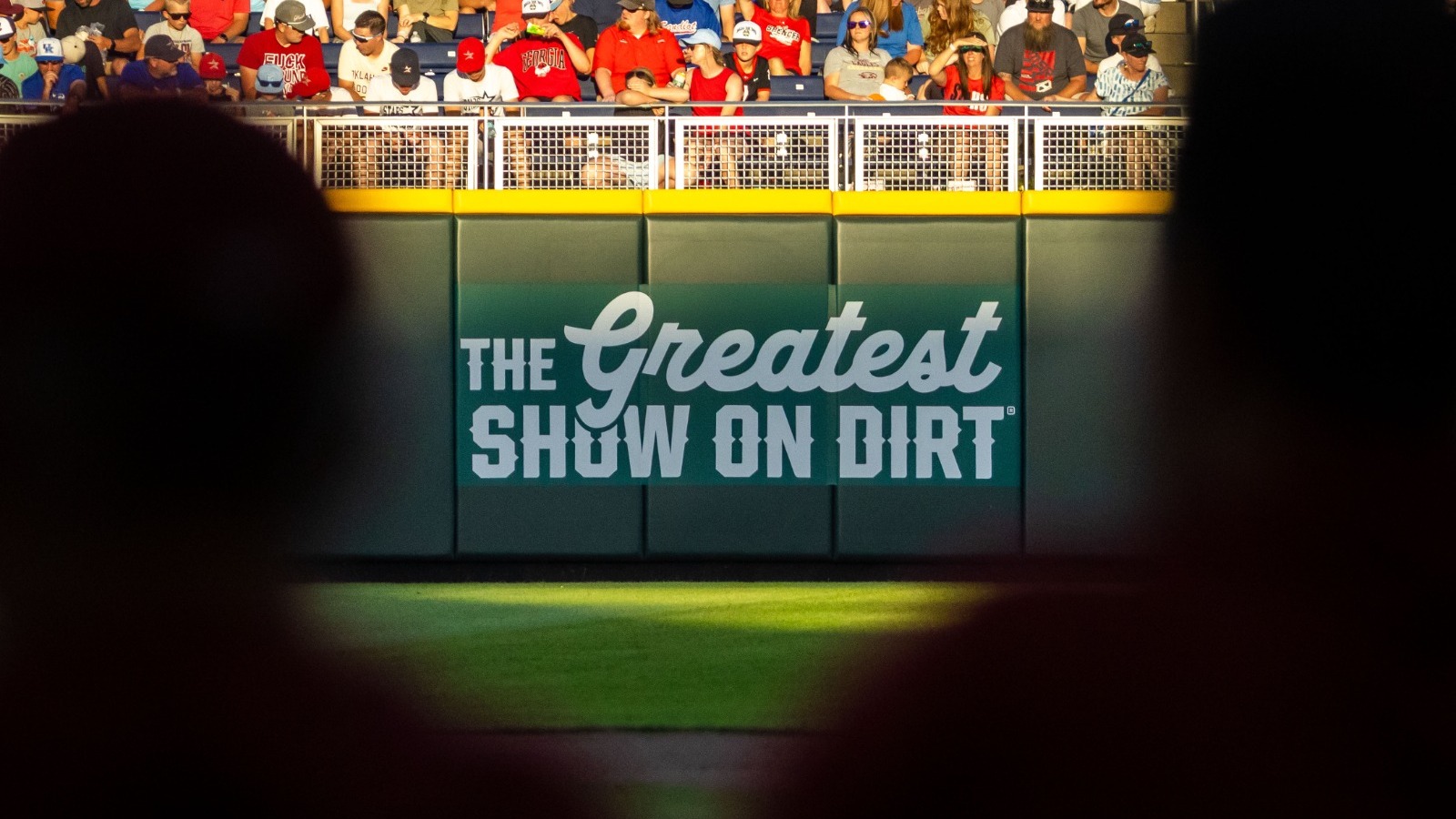 26_GreatestShowOnDirt