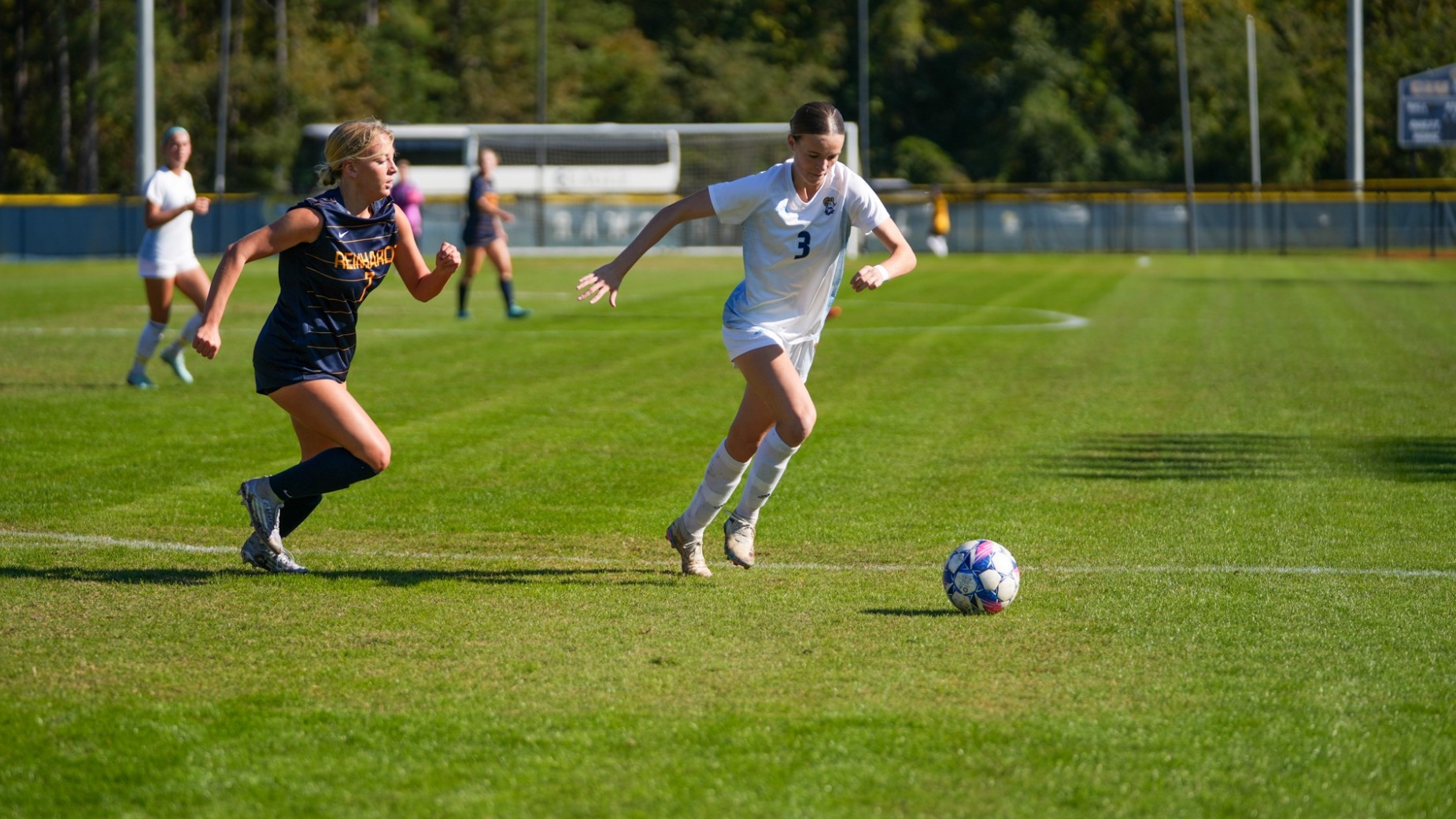 Lily Jackson dribbling