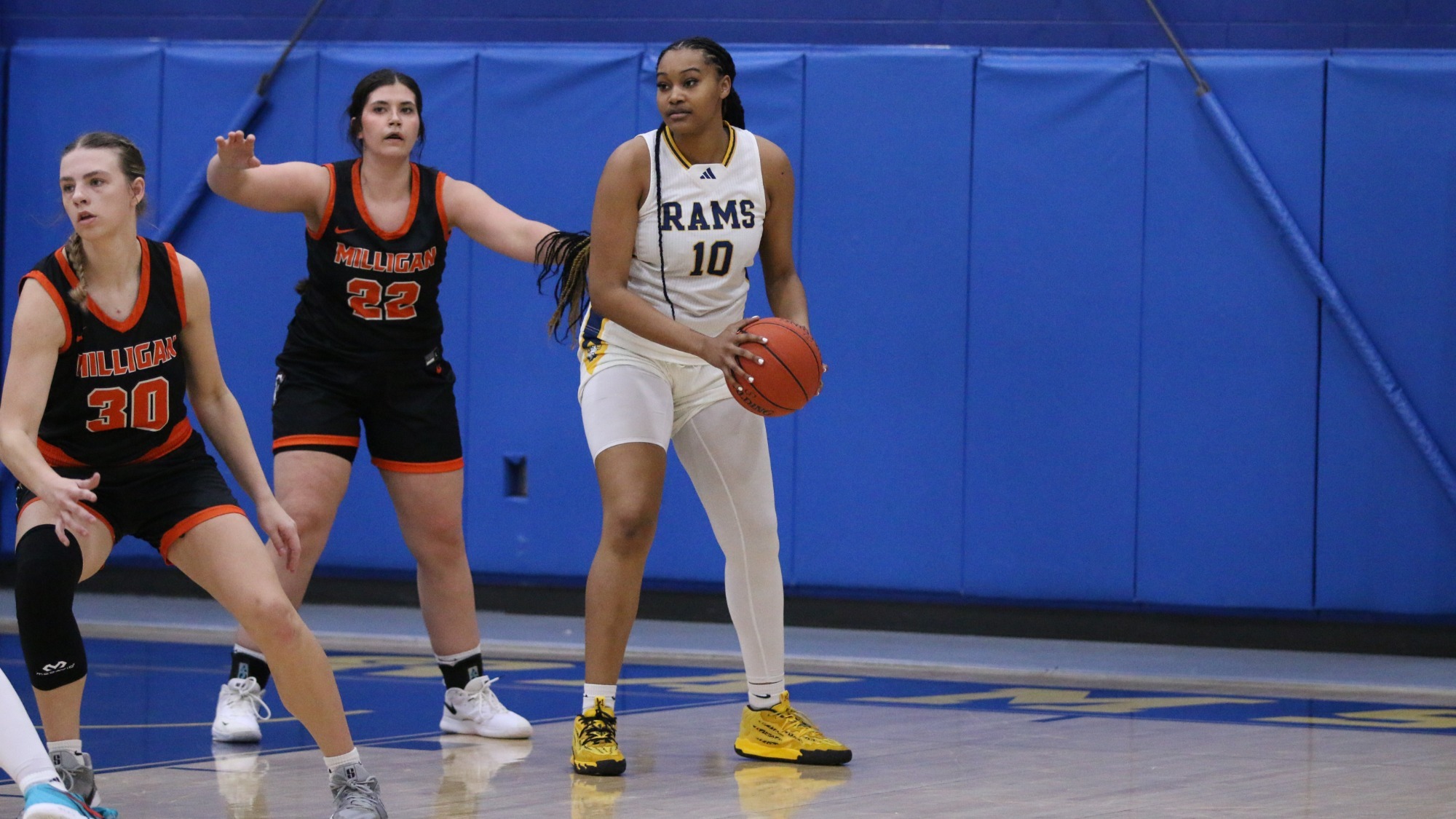 Aubrielle Harris posts up versus Milligan 