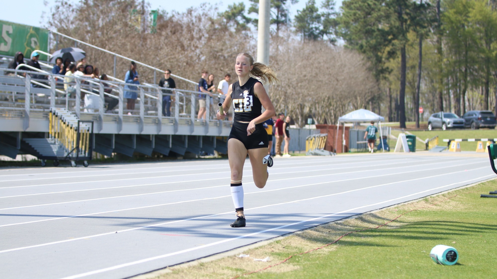 Elizabeth Gustafson runs the 4x400 for CIU