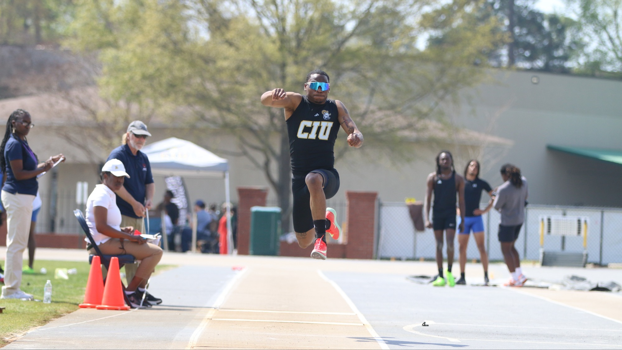 Seawright leaps in the triple jump