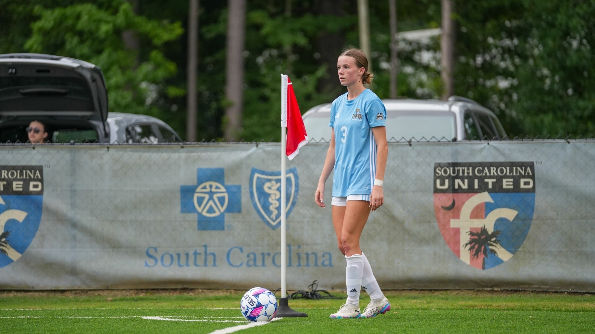Lilly Jackson takes a corner for CIU women's soccer 