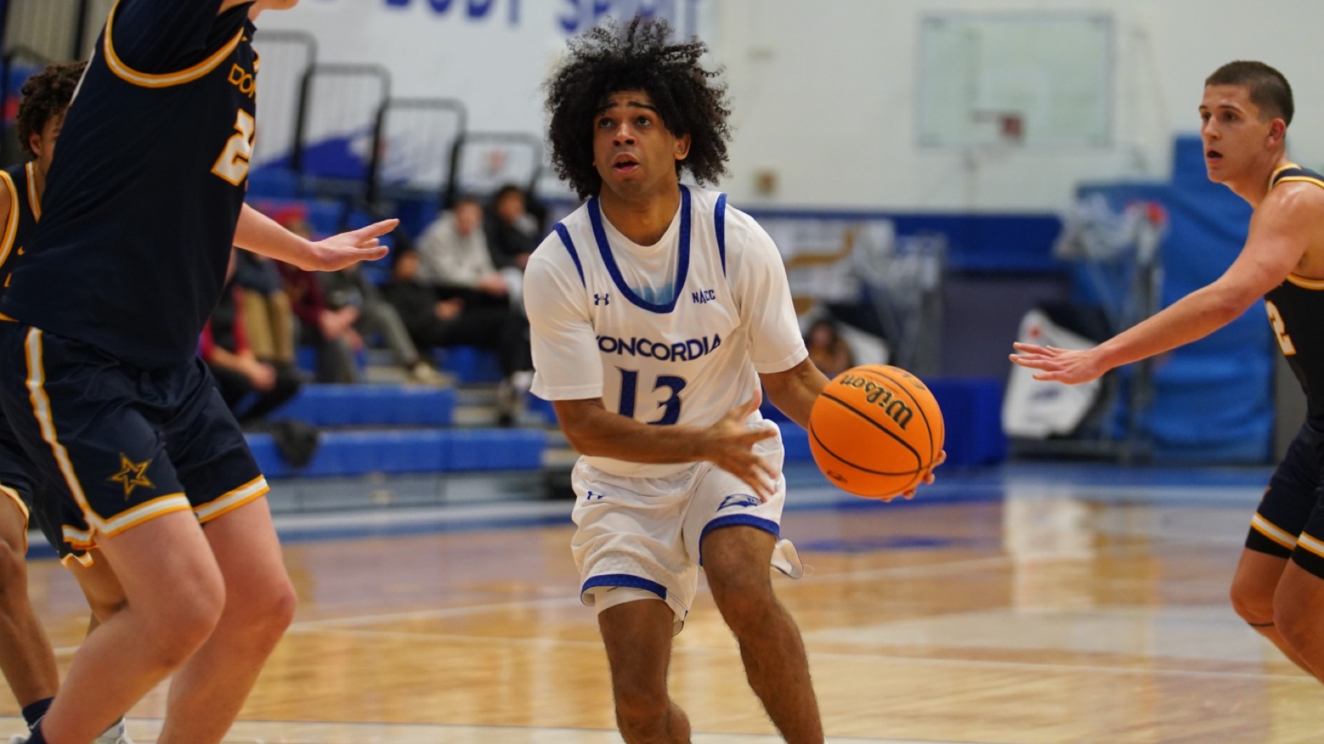 Jaden Guyton with the ball.