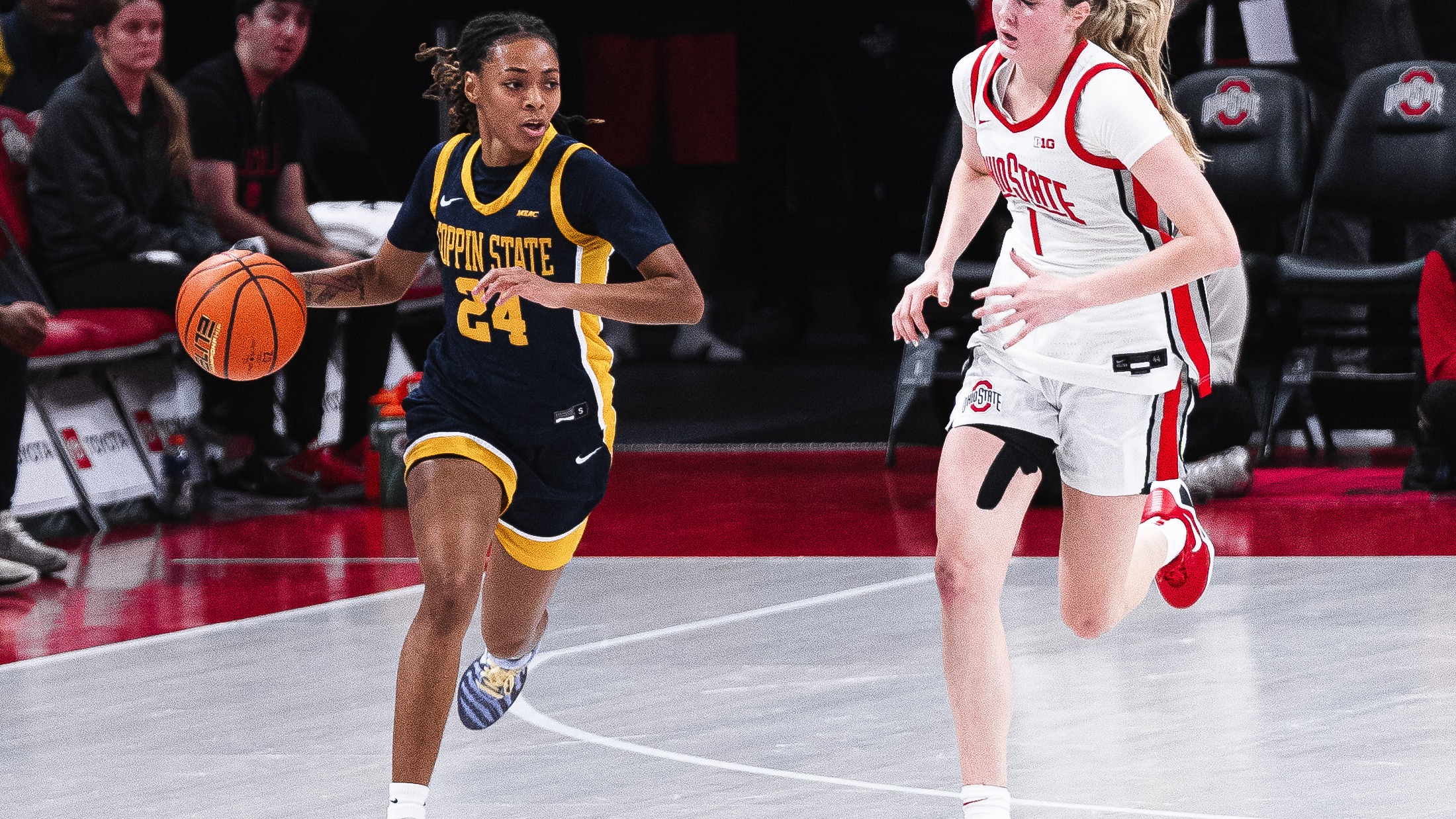 Khila Morris looks for a lane at Ohio St