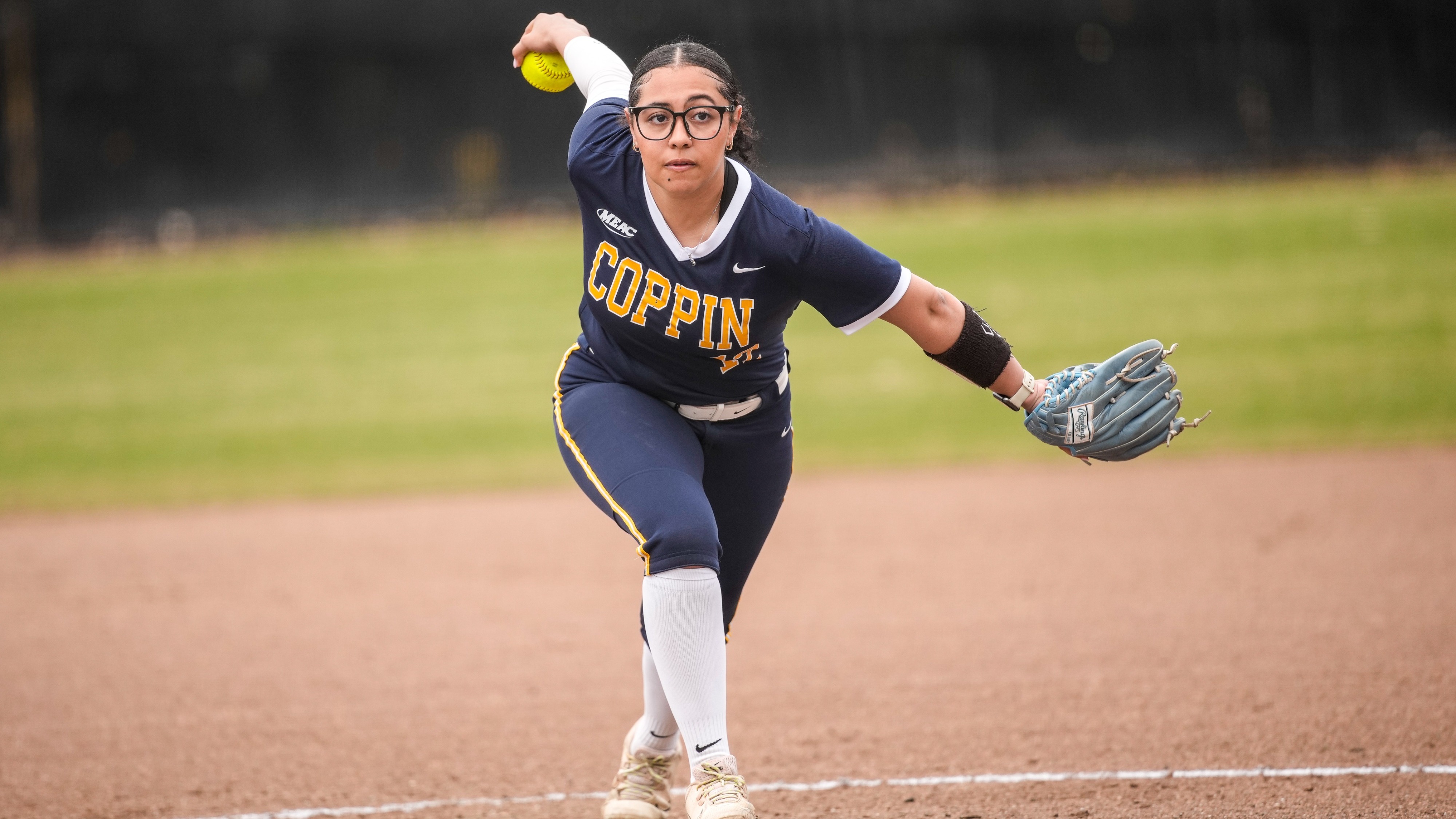 Hyde pitches at Towson