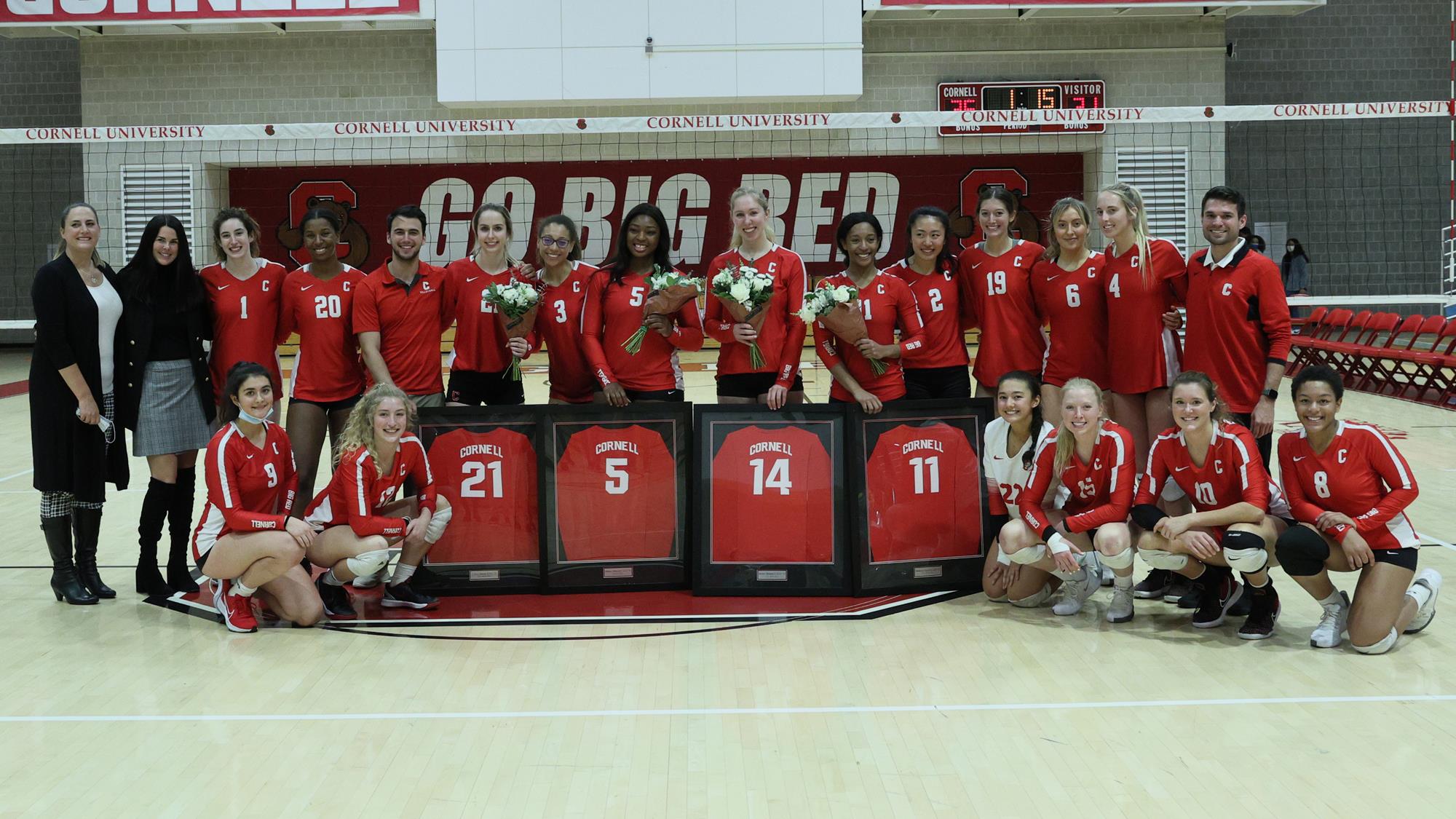 Seniors Dazzle in Volleyball’s Sweep of Harvard Cornell University